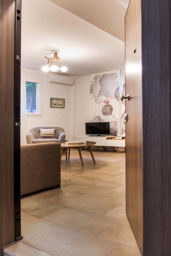 Acropolis Quiet Apartment アテネ エクステリア 写真